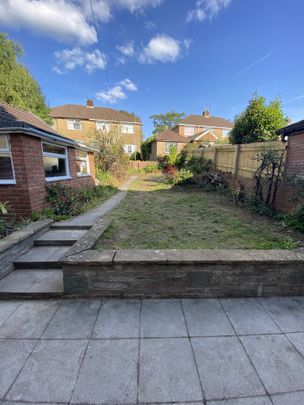 £1,300 PCM, Three Bedroom Semi-Detached House with Off-Road Parking, Garage, and Large Garden in Lynton Terrace, Llanrumney, Cardiff, CF3 4BS - Photo 1