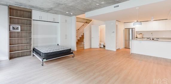 Magnifique condo de type maison de ville 4 1/2 - Photo 2