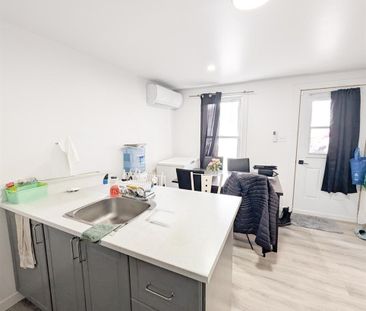 Immeuble - 261-265 Codère 4 ½ à Louer – Secteur Cégep - Photo 2