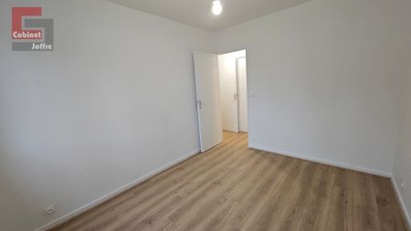 Location Appartement 3 pièces 59m² AVON 77210 - Photo 2