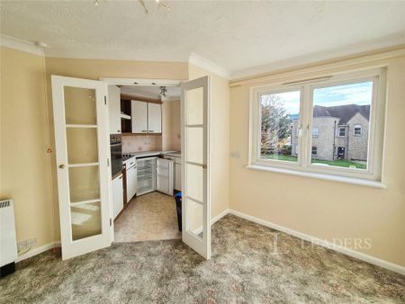 2 bedroom flat to rent - Photo 3