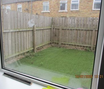 2 bedroom terraced house to rent - Photo 6