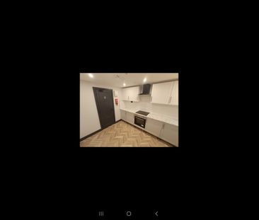 Room in a Shared House, Grayscroft Road, SW16 - Photo 2