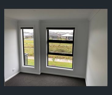 Experience Contemporary Living At Its Best - Three Bedroom Townhouse - Photo 2