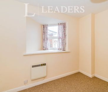 2 bedroom maisonette to rent Connaught House, Osborn Road South, Fa... - Photo 2