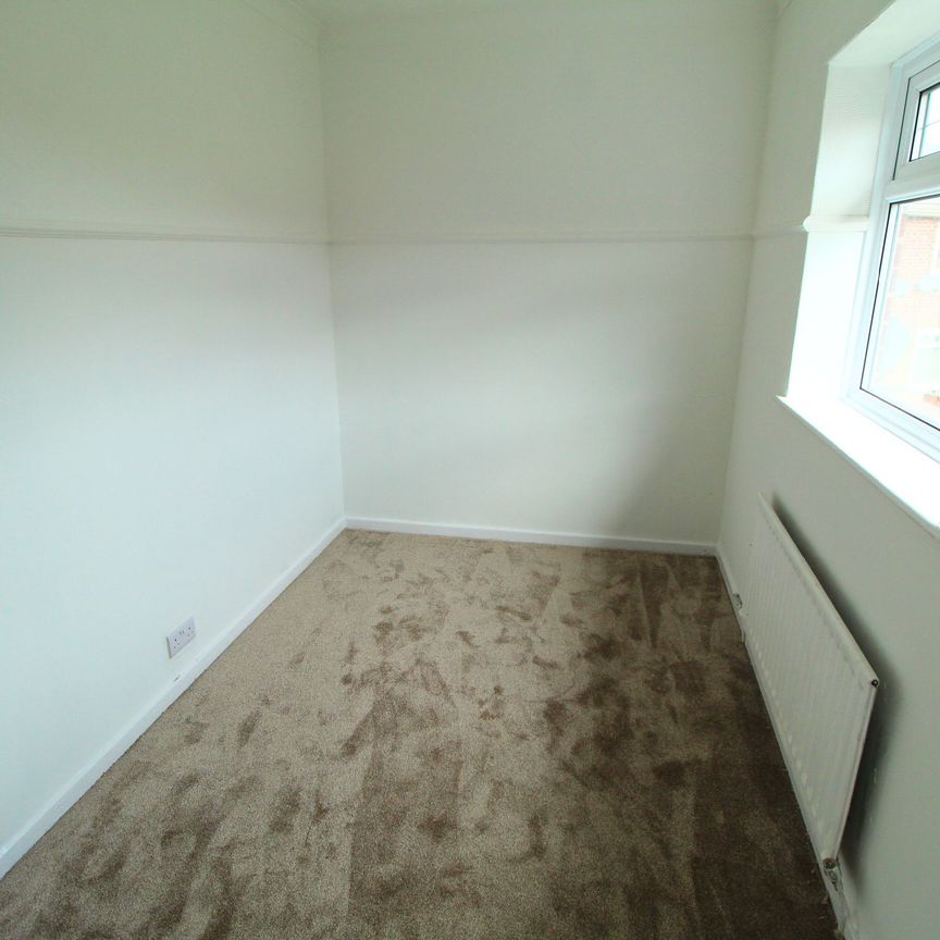 3 Bed Semi-detached house To Rent - Photo 1