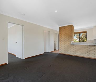 9/4 Swanbourne St - Photo 2