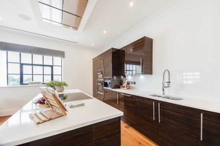 3 bed penthouse to rent - Photo 3