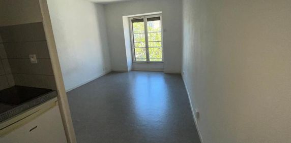 Location Appartement 1 pièce 19m² CLERMONT FERRAND 63000 - Photo 2
