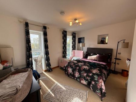 2 bedroom apartment to rent - Photo 4