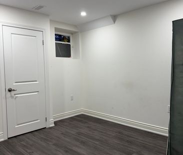 For Lease - 25 Banner Elk Street, Brampton, Ontario - Photo 5