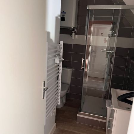 Location Appartement 2 pièces 28m² RUELLE SUR TOUVRE 16600 - Photo 4