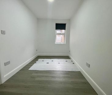 5 bedroom terraced house to rent - Photo 2