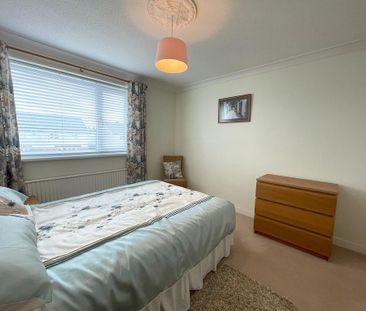 3 bedroom semi-detached house to rent - Photo 6