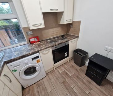 1 Bed Flat, Godfrey Road, M6 - Photo 4