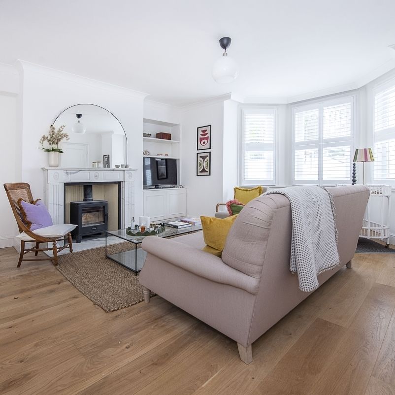 3 bedroom flat to rent - Photo 1