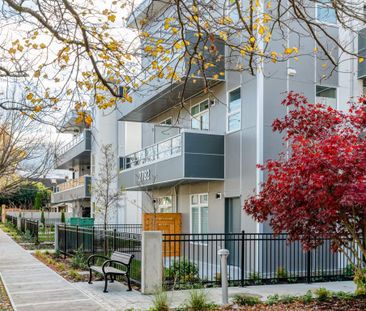 Trio at Quadra Village - Photo 4