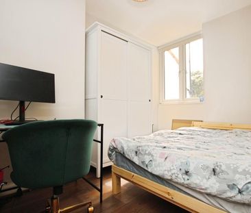2 bedroom flat to rent - Photo 6
