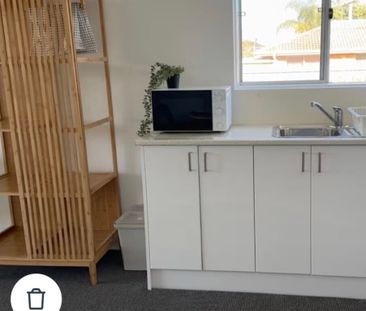 Oakleigh South - Photo 3