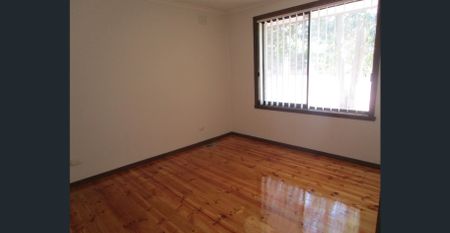 Freshly painted unit in central location - Photo 3