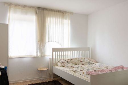 Zentrale 3-Zimmer-Wohnung mit Balkon, Stellplatz & Kellerraum. Obj. 9183 - Photo 4