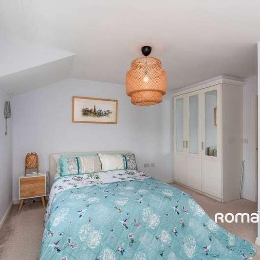 Honeyleaze, Beggarwood, Basingstoke, Hampshire, RG22 - Photo 1