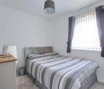 2 bedroom end of terrace house to rent - Photo 6