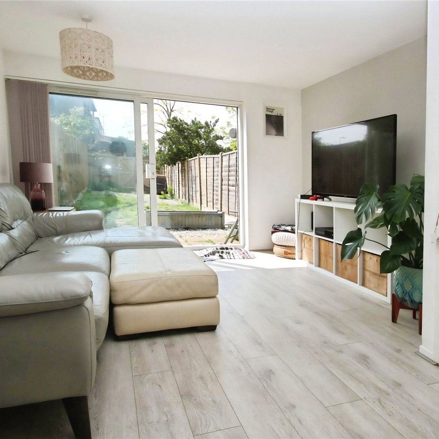 2 bedroom house to rent - Photo 1