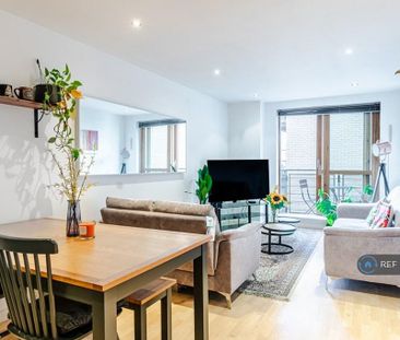 2 bedroom flat to rent - Photo 3