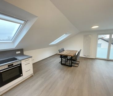 Bonn-Beuel: Schicke, möblierte Dachgeschosswohnung – sofort einzieh... - Photo 4