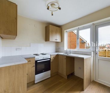 2 bedroom terraced house to rent - Photo 3