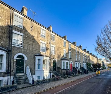 Bateman Street, Cambridge - Photo 4