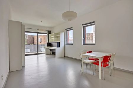 Charmante, lichtrijke studio in Leuven centrum - opp. 48m² - EPC 79 kWh/m² - Photo 2