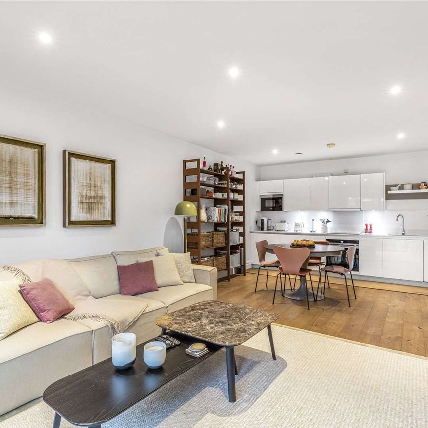 Oakhill Road, London, Putney, SW15 2FJ - Photo 1