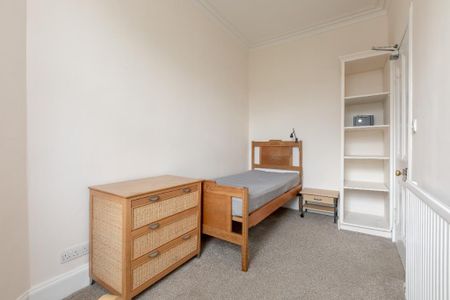 3 bedroom flat to rent - Photo 5