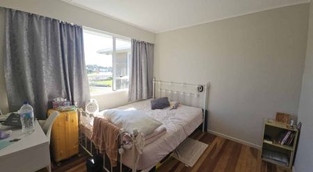 WAITARA 3 BEDROOMS - Photo 2