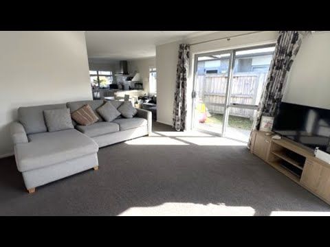 Modern and Spacious In Papamoa! - Photo 1