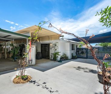 Modern Family Home with Huge Shed in Burdell - Photo 1