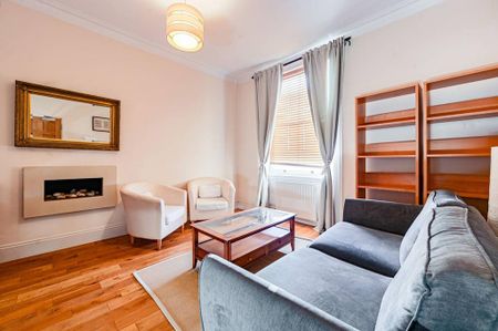 2 bedroom flat to rent - Photo 3