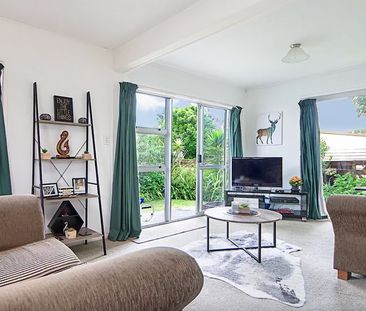 Bucklands Beach - Photo 3