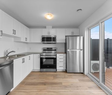 For Lease - 4263 Fourth Avenue Unit# 622, Niagara Falls, Ontario - Photo 2