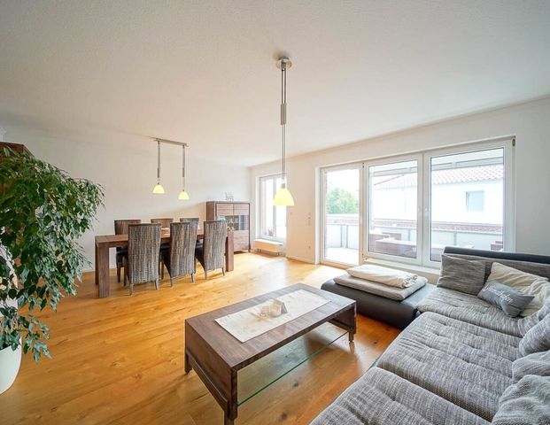 Attraktive 3-Zimmer-Wohnung mit Balkon und EBK in Bad Zwischenahn - Foto 1