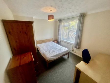 4 bedroom house to rent - Photo 2