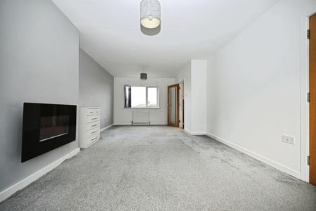 3 bedroom House To Let - Photo 4
