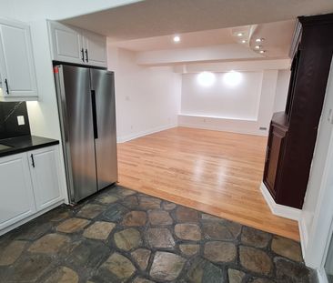 For Lease - 172 Lena Crescent Unit# 2, Cambridge, Ontario - Photo 2