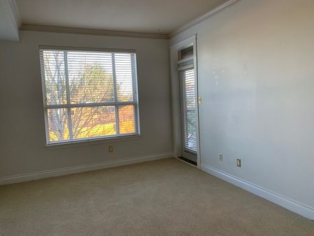 CORNER UNIT 2 Bedroom - 2 1/2 Bathrooms - Photo 4