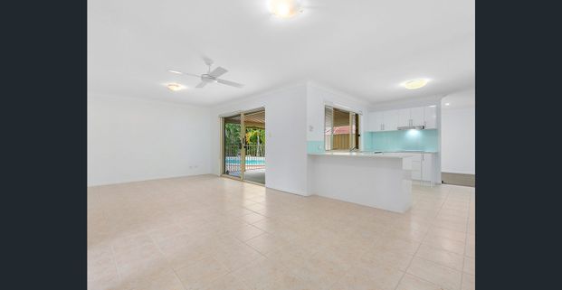 Location & Size - Photo 1