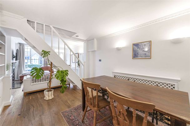 A delightful two bedroom Victorian house. - Photo 1
