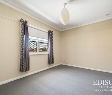 PRIME LOCATION! Don't Miss Out! - Photo 2