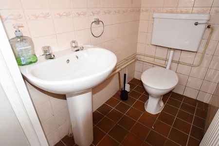 1 bedroom House Share in Howden Place, Leeds - Photo 2
